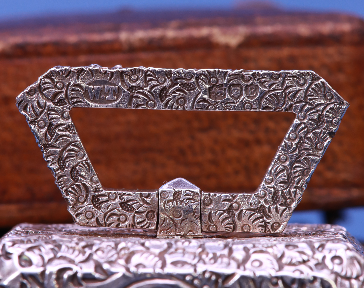 silver engraved 2